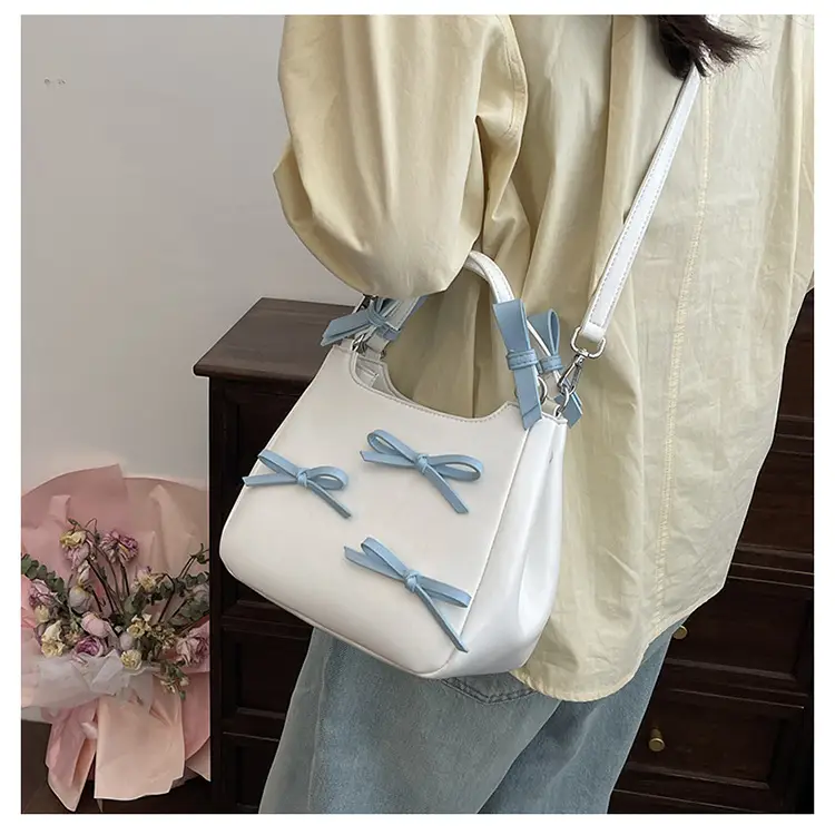 Black Bow Detail Shoulder Bag for Girls 2025 — feature 8