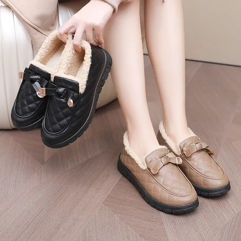 Women's Winter New Style Slip-On Cotton Shoes with Fleece Lining, Cold-Proof, Comfortable Loafers, Warm Mom Shoes - Image 6