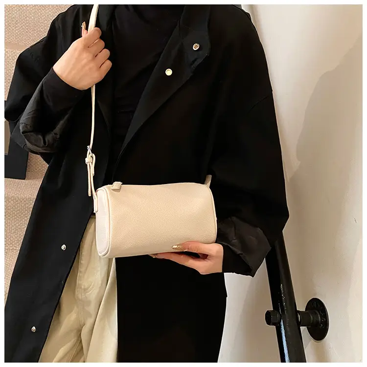Women's Tan Leather Shoulder Bag 2026 Winter New — feature 17