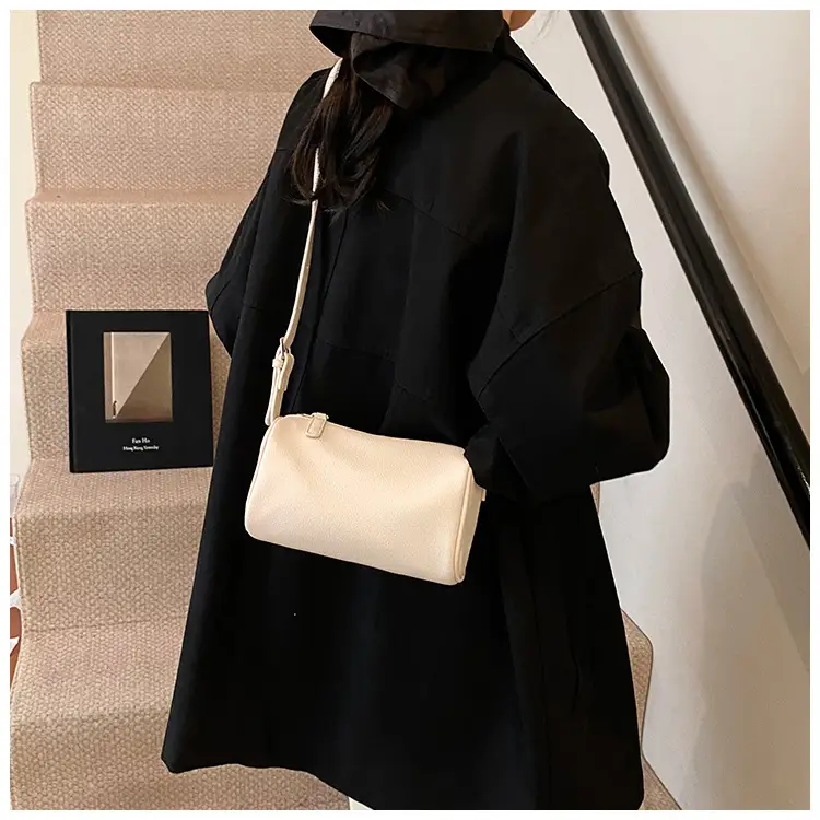 Women's Tan Leather Shoulder Bag 2026 Winter New — feature 21