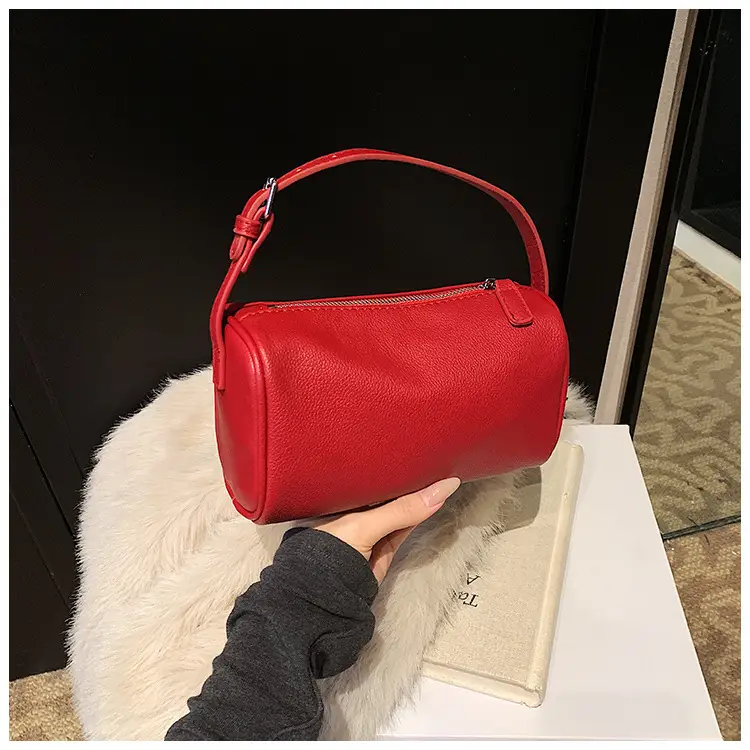 Women's Tan Leather Shoulder Bag 2026 Winter New — feature 37