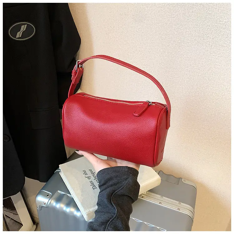 Women's Tan Leather Shoulder Bag 2026 Winter New — feature 38