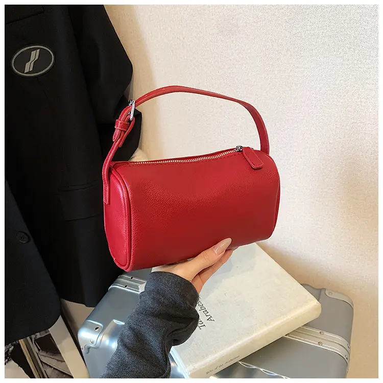 Women's Tan Leather Shoulder Bag 2026 Winter New — feature 39