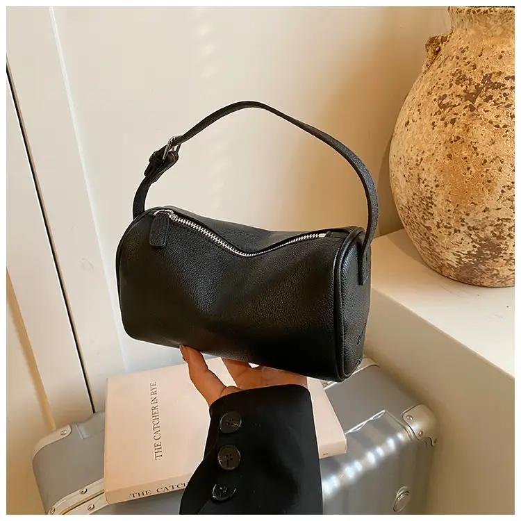 Women's Tan Leather Shoulder Bag 2026 Winter New — feature 43