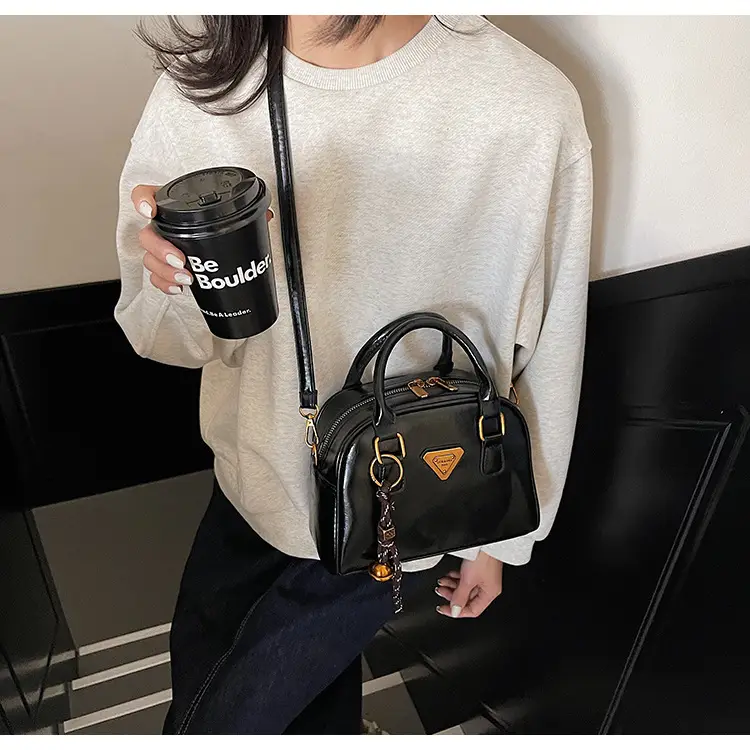 Women's Brown Leather Crossbody Bag with Chain Strap — feature 18