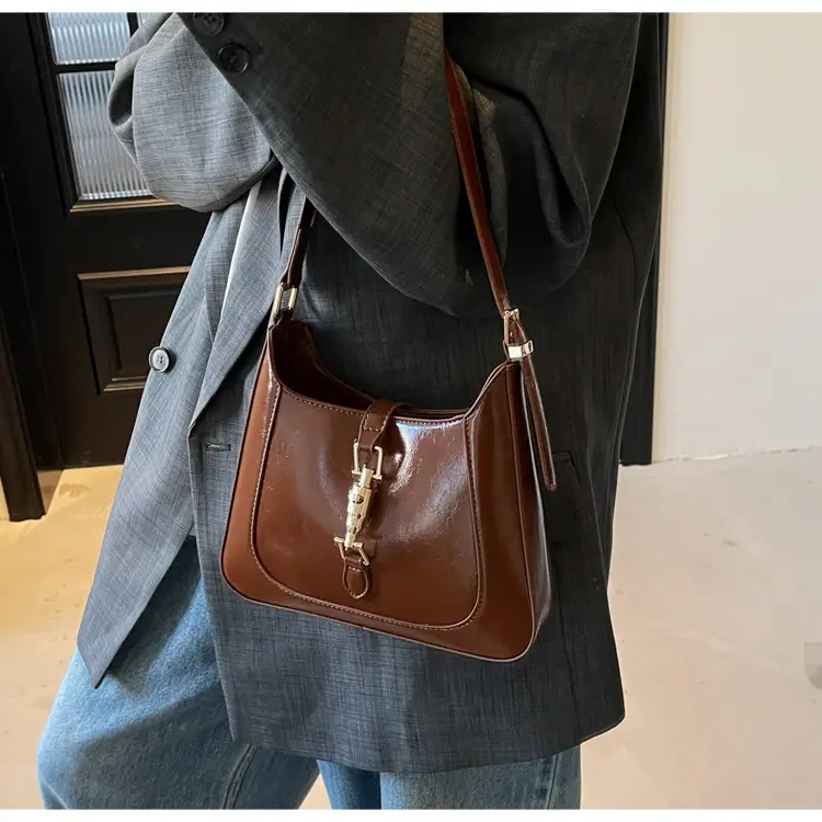 Pink Leather Shoulder Bag for Women 2025 — feature 32