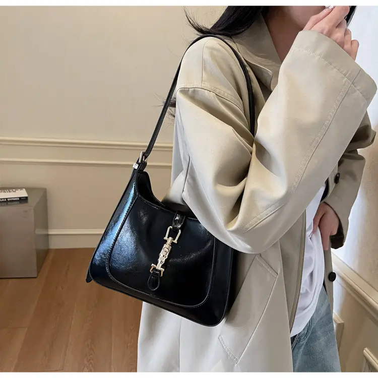 Pink Leather Shoulder Bag for Women 2025 — feature 40