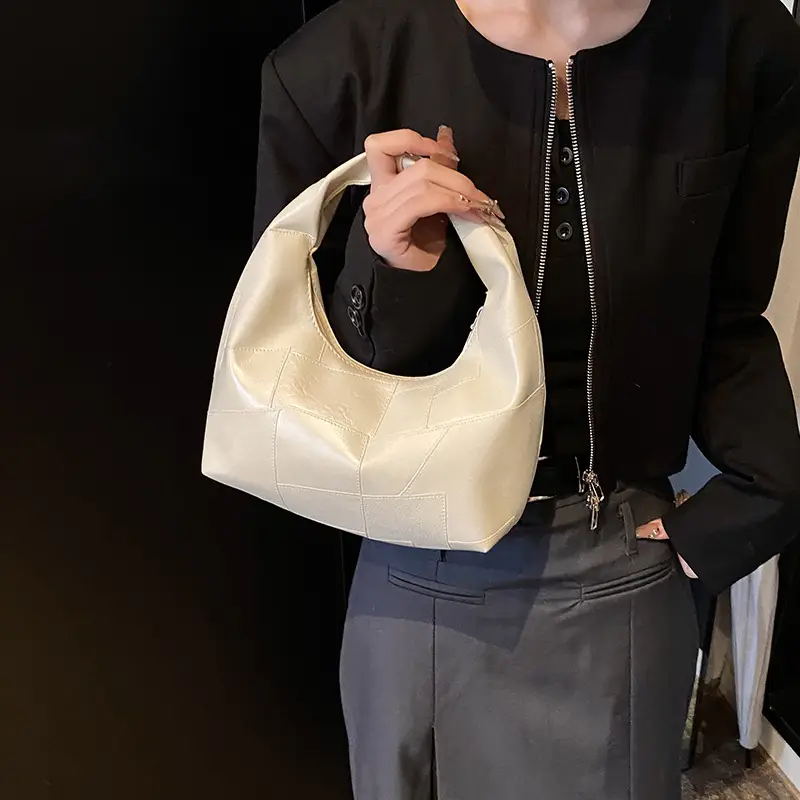 2025 Red Leather Shoulder Bag Large Capacity Casual Fashion - Image 5