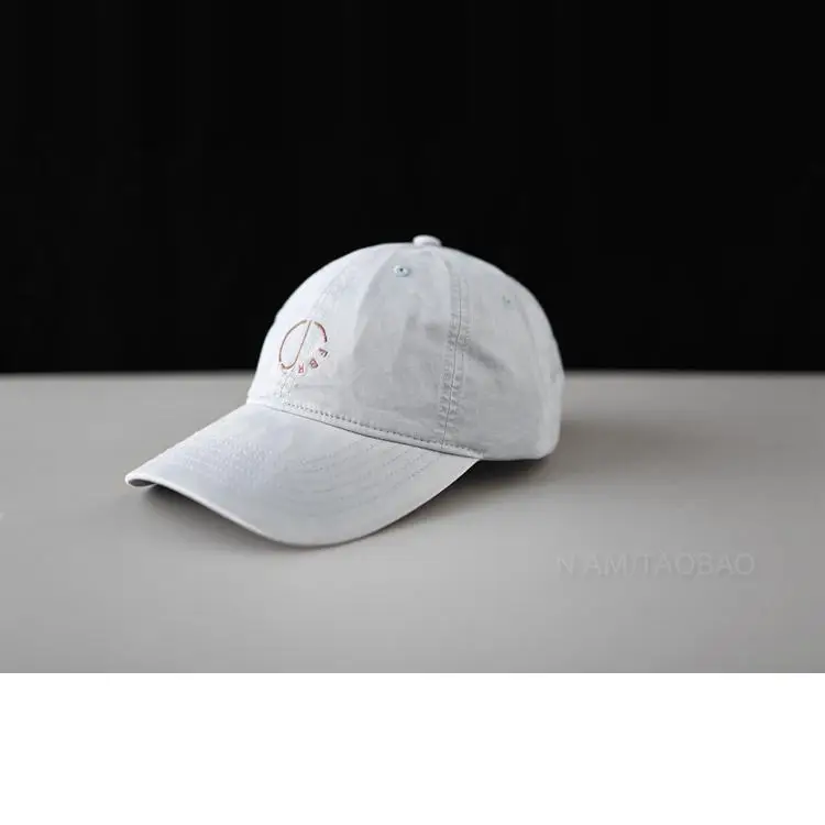 White Korean Style Baseball Cap for Men Women