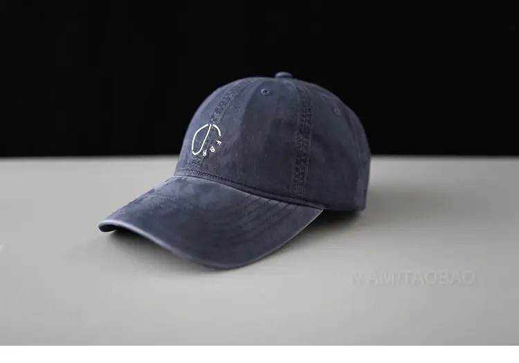 White Korean Style Baseball Cap for Men Women