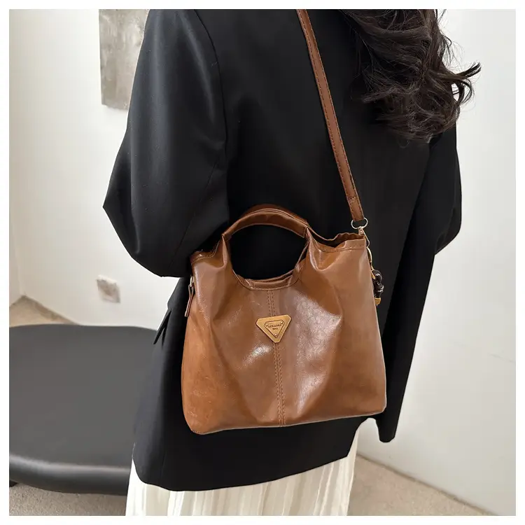 Vintage Brown Leather Tote Bag with Gold Plated Logo — feature 11