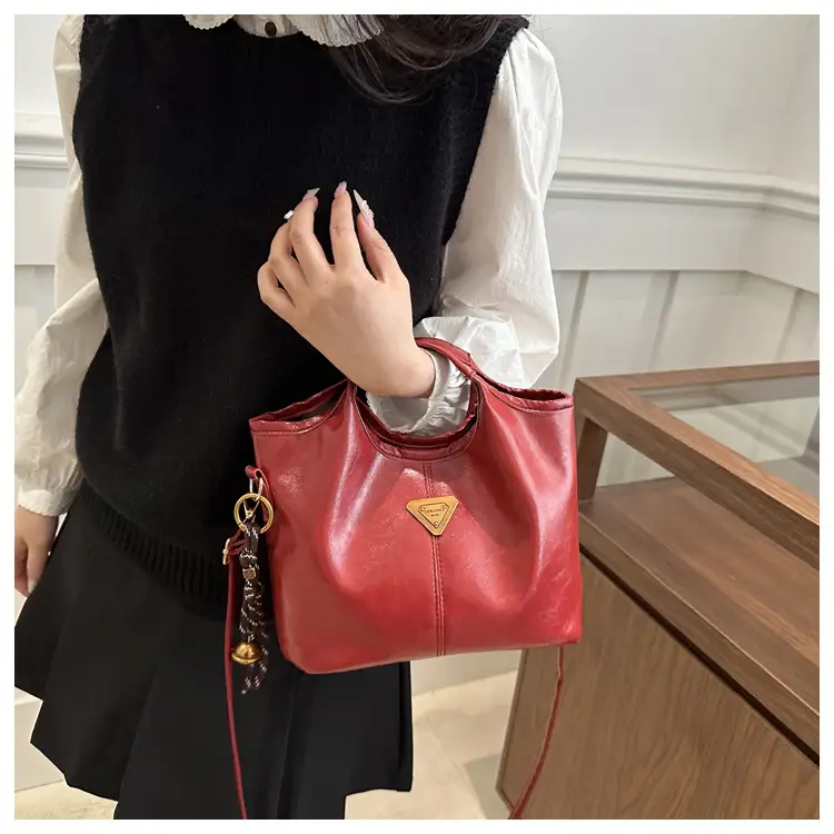Vintage Brown Leather Tote Bag with Gold Plated Logo — feature 16