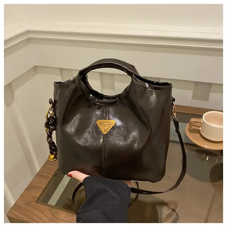 Vintage Brown Leather Tote Bag with Gold Plated Logo — feature 26