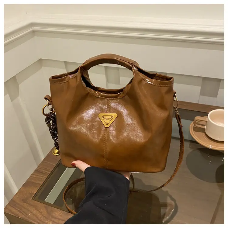 Vintage Brown Leather Tote Bag with Gold Plated Logo — feature 28