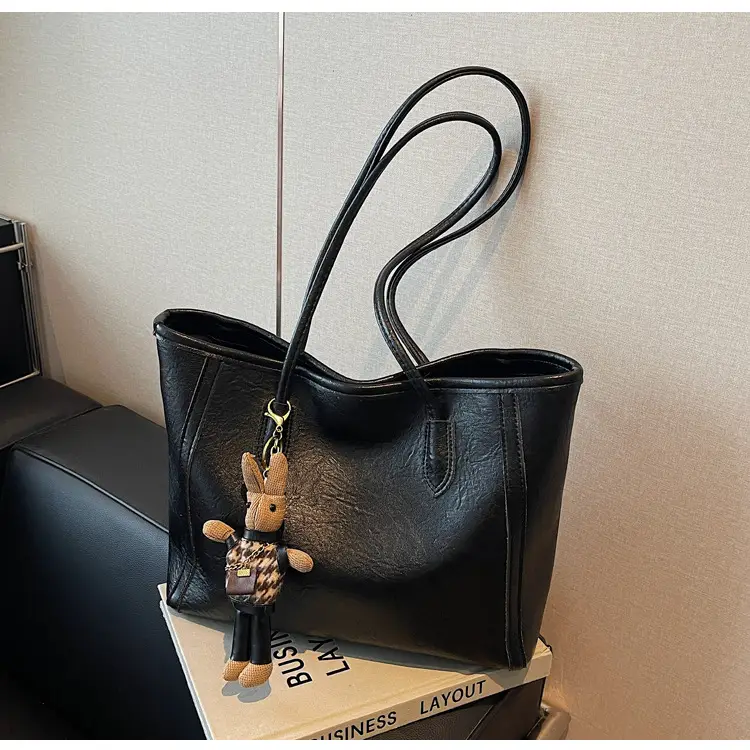 Cross-Border Women's Beige Leather Shoulder Bag 2026 — feature 9
