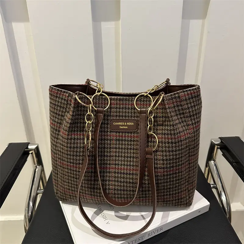 Women's Vintage Plaid Shoulder Bag 2024 Winter New - Image 7