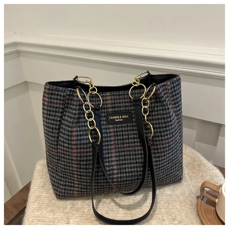 Women's Vintage Plaid Shoulder Bag 2024 Winter New — feature 19