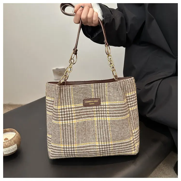 Women's Vintage Plaid Shoulder Bag 2024 Winter New — feature 7