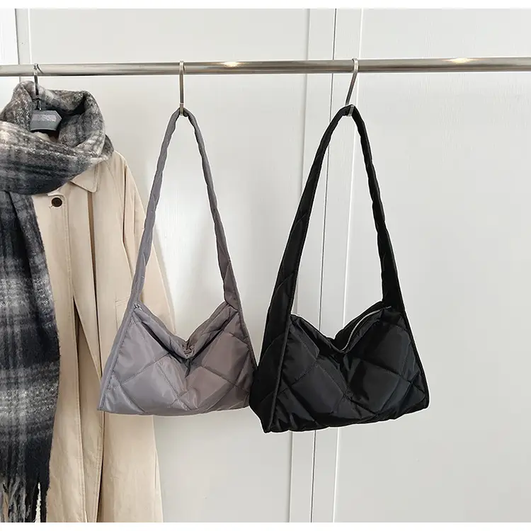 Black Quilted Shoulder Bag for Women 2024 Winter — feature 13