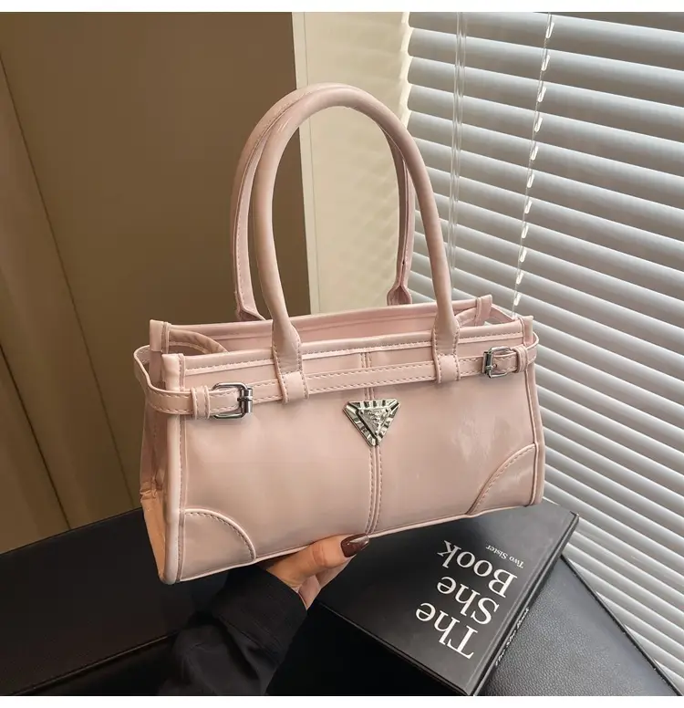 Women's Pink Leather Crossbody Bag with Heart Detail — feature 15
