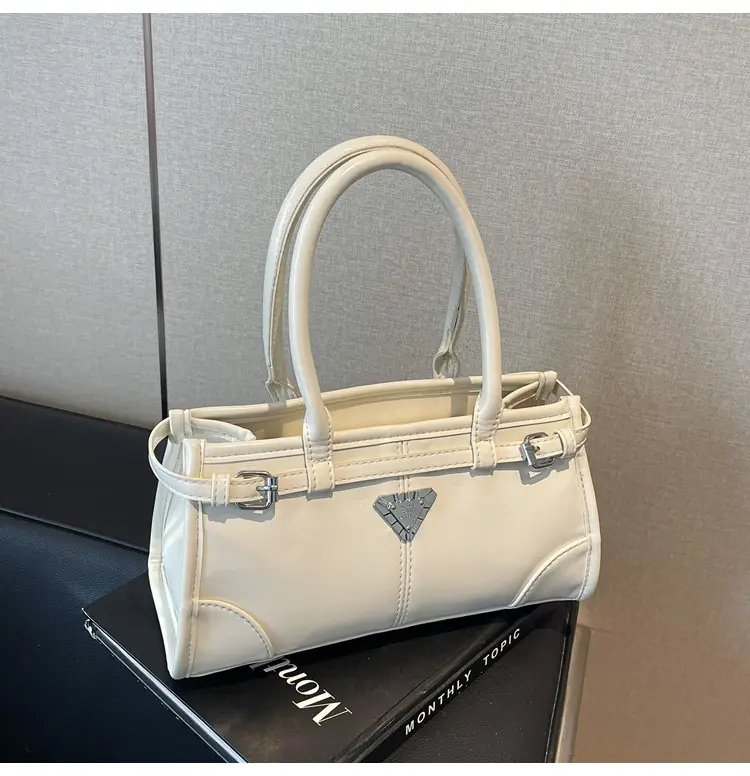 Women's Pink Leather Crossbody Bag with Heart Detail — feature 18