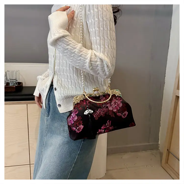 Green Embroidered Tassel Handbag for Women — feature 30