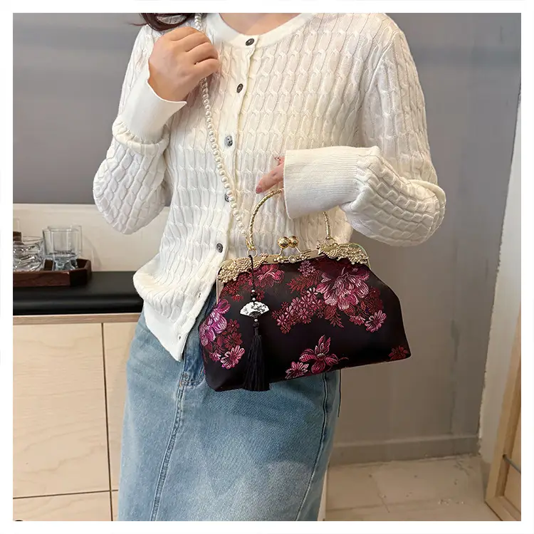 Green Embroidered Tassel Handbag for Women — feature 31