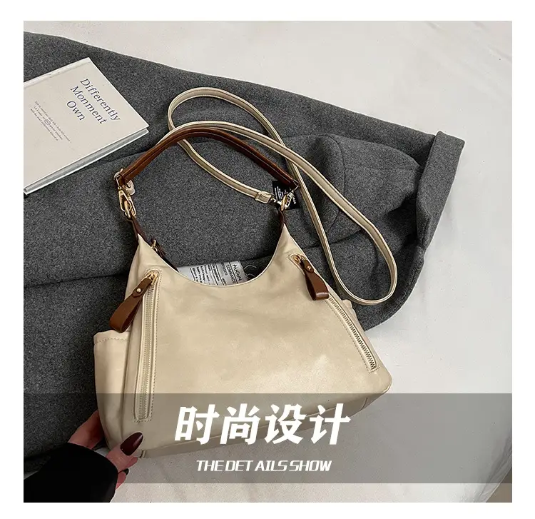 Women's Large Capacity Black Leather Tote Bag — feature 6
