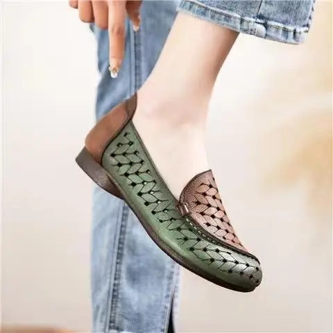 2025 Spring and Summer New Leather Sandals Women's Vintage Hollow Breathable Beef Sole Non-Slip Hole Shoes Flat Moms Shoes — feature 5