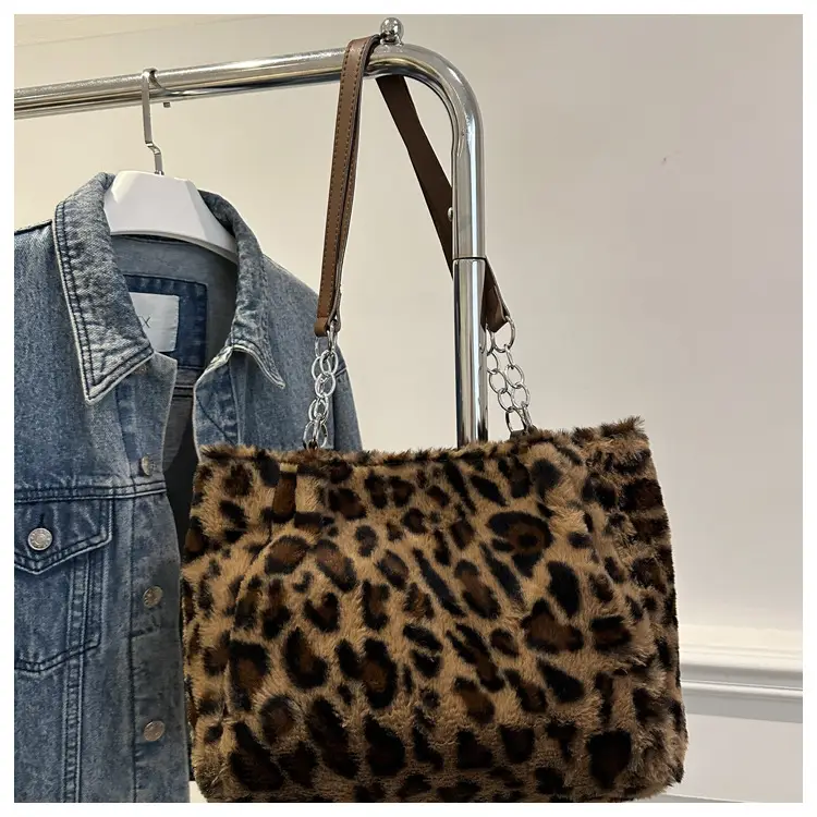 Leopard Print Plush Tote Bag for Women - Image 3