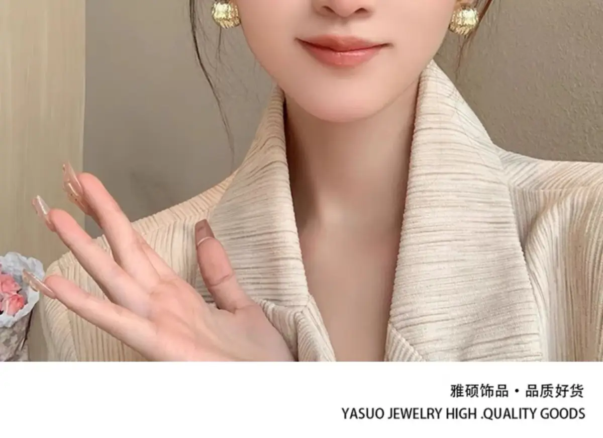 Gold 2-Circle Hanger Earrings for Women — feature 6