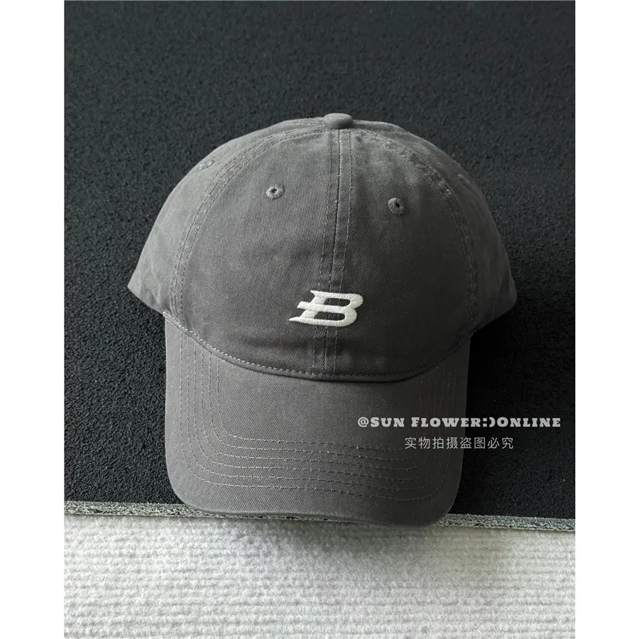 Women's B Letter Baseball Caps with Curved Eaves