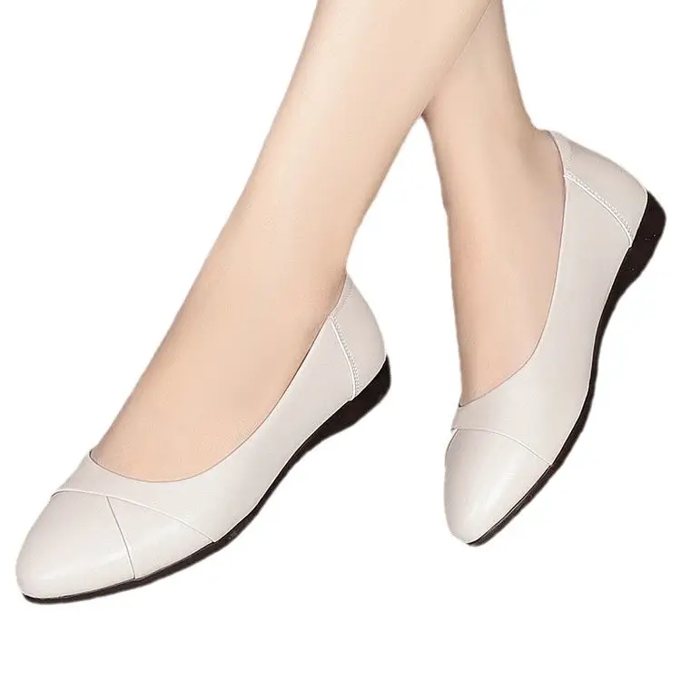 Working Mom Shoes Spring New Flat Beef Tendon Soft Sole Middle-aged and Elderly Single-layer Shoes Flat Heeled Non-slip Shallow Mouth Women's Small Leather Shoes - Image 7
