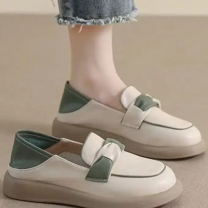 Pregnant Women's Green Slip-on Flat Shoes - Image 6