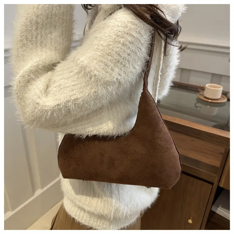 Women's Korean Retro Handbag 2025 Frosted Shoulder Bag — feature 14