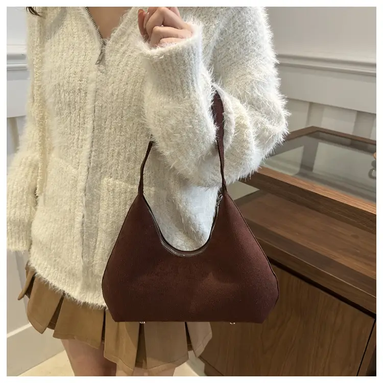 Women's Korean Retro Handbag 2025 Frosted Shoulder Bag — feature 15