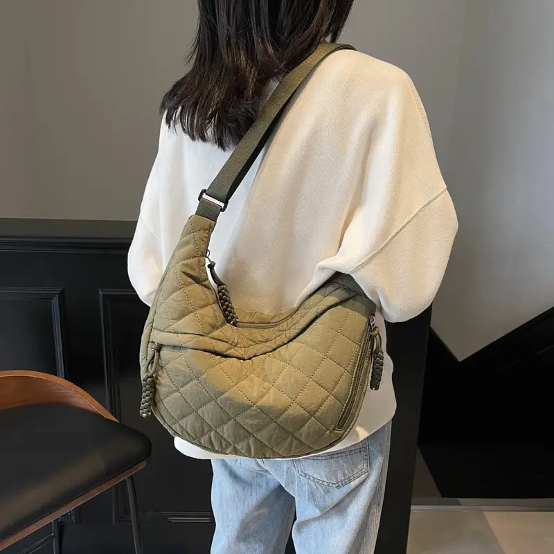 Women's Quilted Shoulder Bag 2024 Winter Lightweight Commuter - Image 8