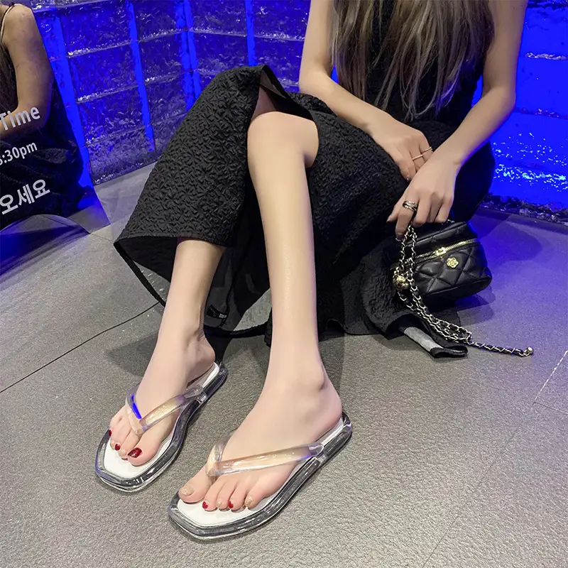 Cross-border Korean-style Internet-famous beach flip-flops Joker Jelly Outer Wear Transparent Double Color Slippers for Women