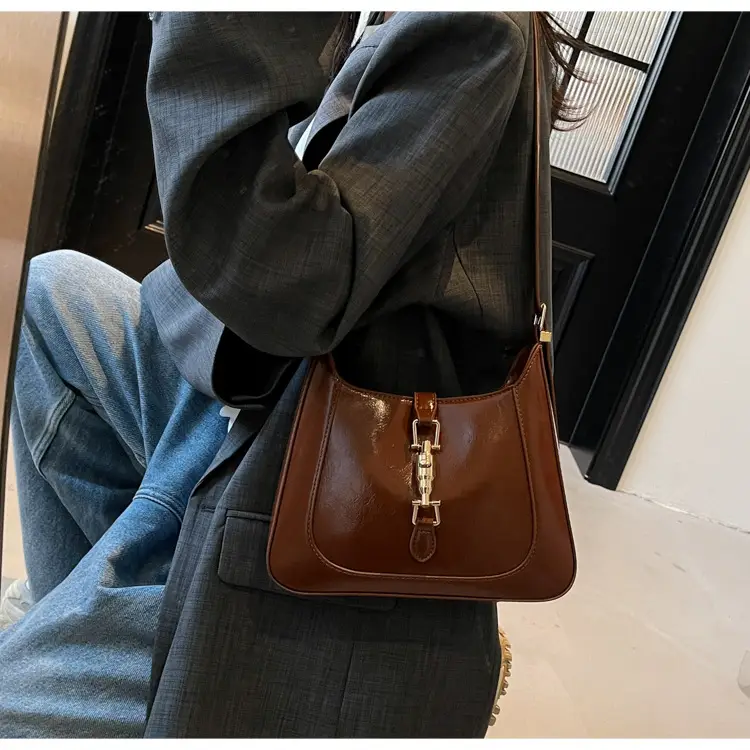 Women's Brown Leather Shoulder Bag 2025 Spring New — feature 19