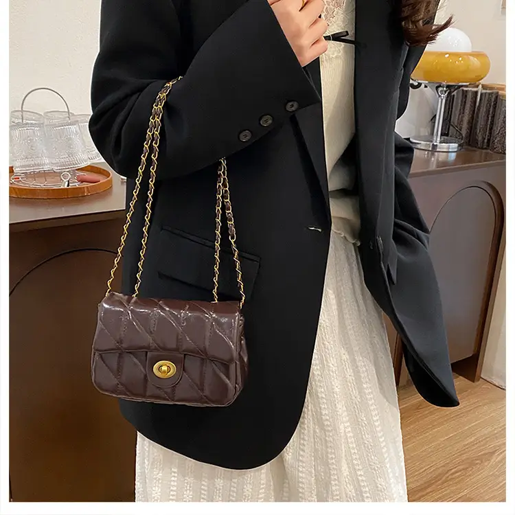 Women Rhombic Chain Shoulder Bag Red 2024 Winter — feature 17