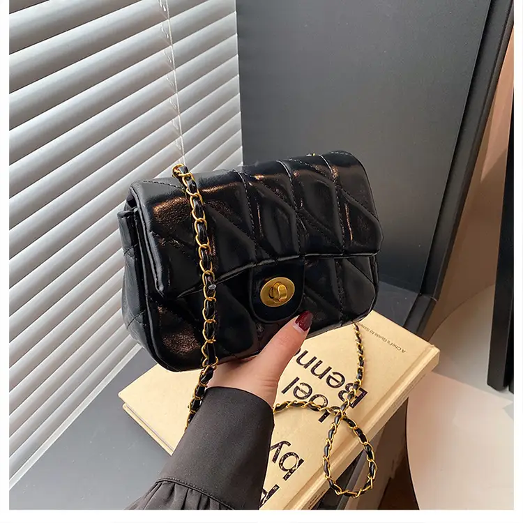 Women Rhombic Chain Shoulder Bag Red 2024 Winter - Image 3