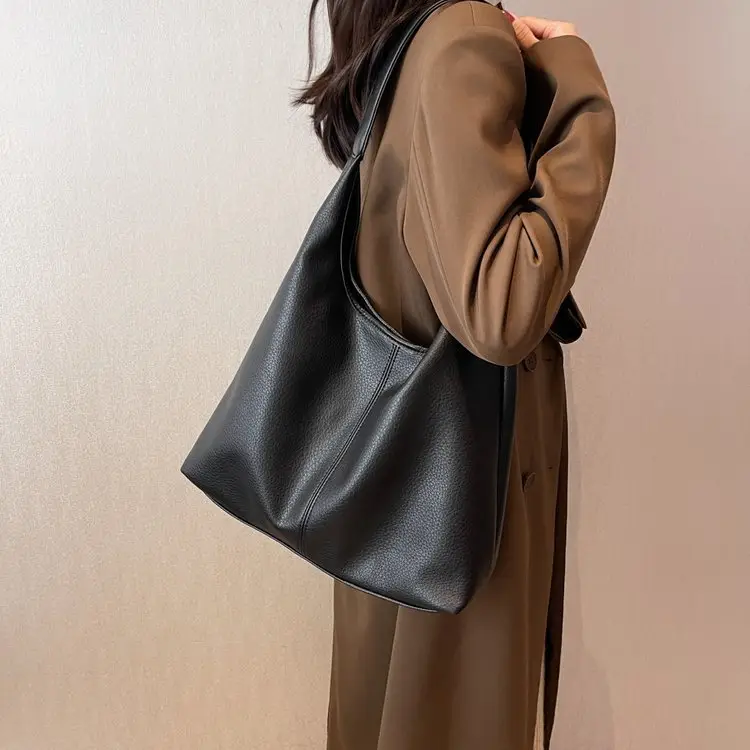 Winter Large Capacity Women's Shoulder Bag Brown Leather - Image 5
