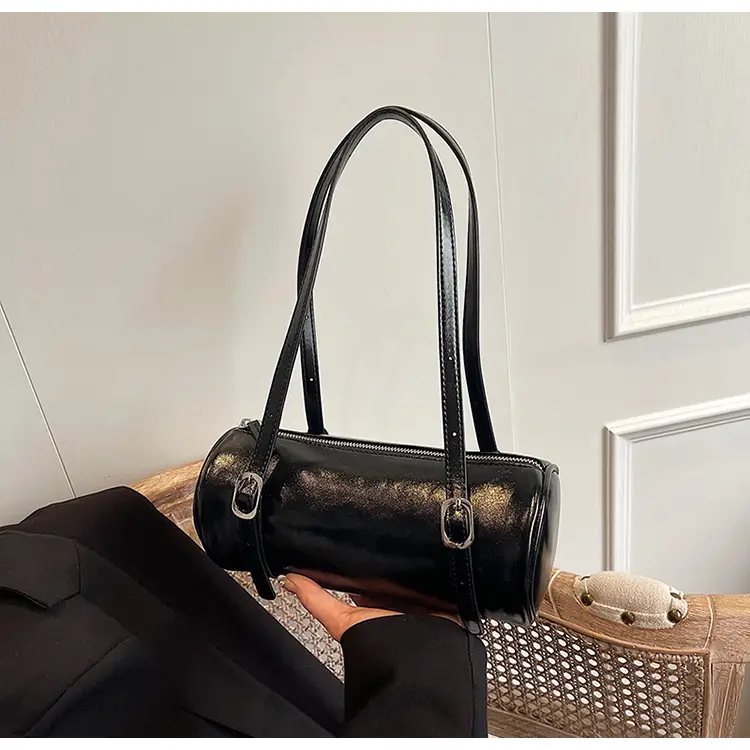 Red Korean-Style Round Shoulder Bag 2026 — feature 27