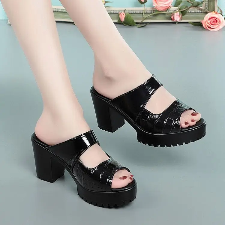 Fish Mouth Thick Slippers Women's Outer Wear 2025 New Summer High Heel Cool Platform Fashionable High-end Slippers — feature 12