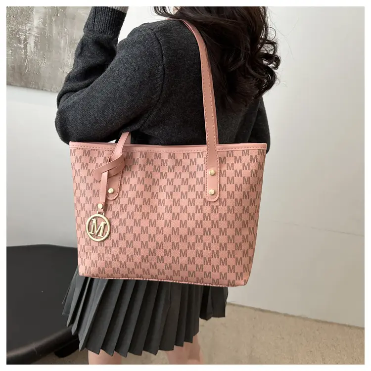 2026 Women's Large Capacity Tote Bag with Monogram Logo — feature 17