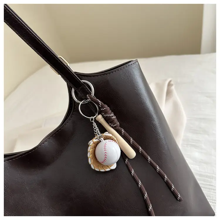 Large Capacity Women's Black Leather Shoulder Bag 2026 — feature 33