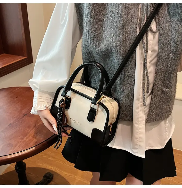 2026 Women's Trendy High-End Shoulder Crossbody Bag — feature 14