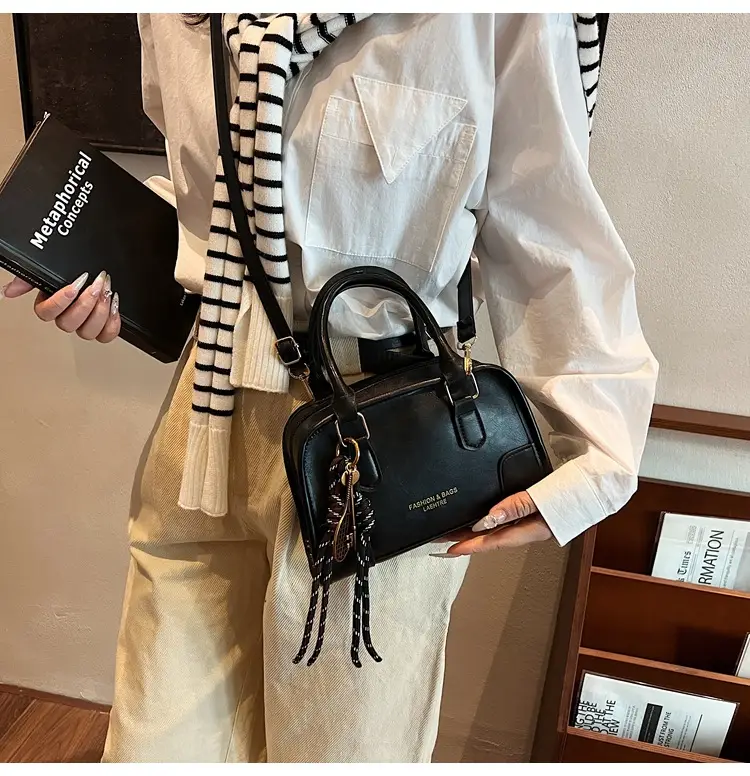 2026 Women's Trendy High-End Shoulder Crossbody Bag — feature 15