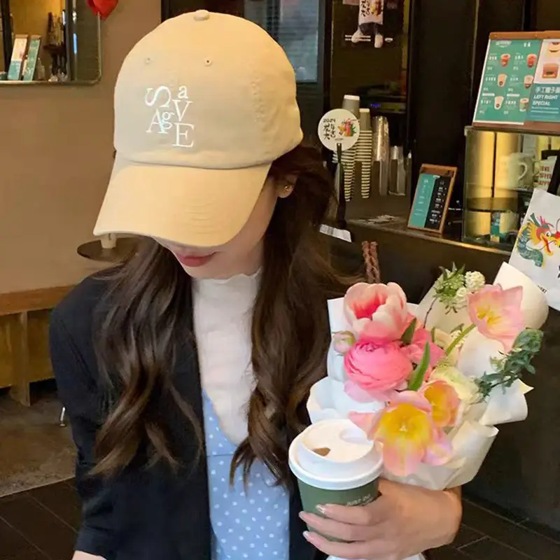 Women Korean Letter Embroidered Baseball Cap Sunscreen Cap - Image 3