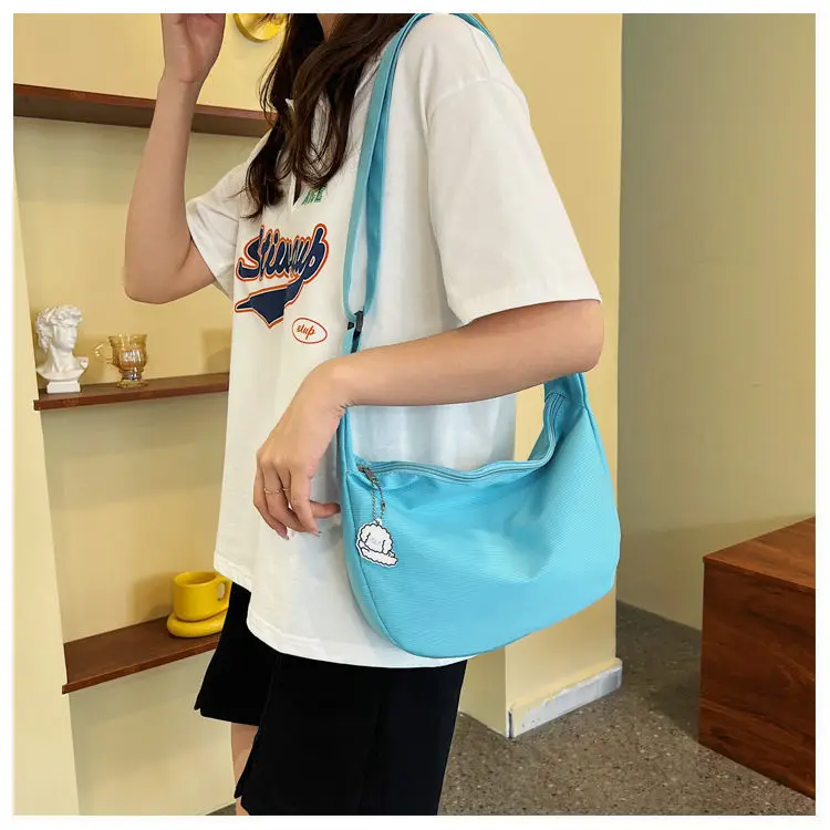 White Satchel Shoulder Bag with Chain Strap — feature 11
